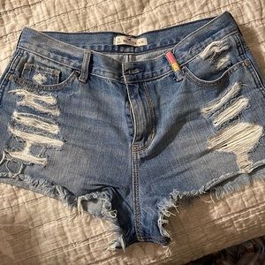 Hollister high waisted jean shorts. Size 11, W 30